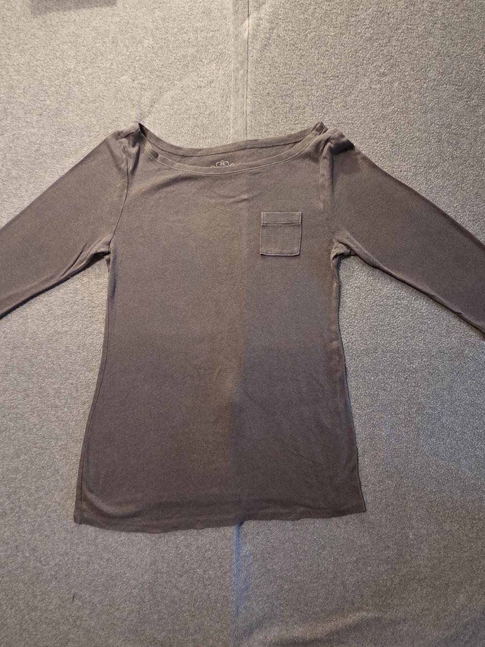 Old Navy Maternity Long Sleeve Scoop Neck Top with Pocket - Charcoal Size M